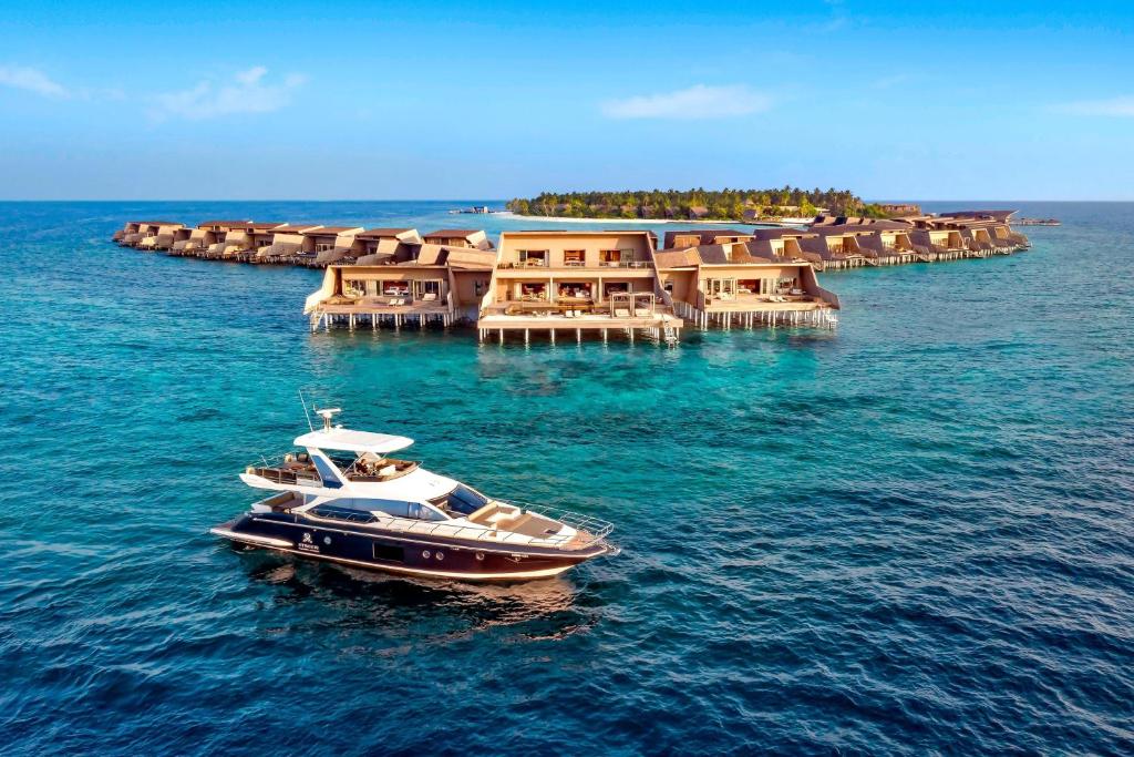 Featured Maldives Offer: Enjoy Exclusive Savings at The St. Regis Maldives Vommuli Resort