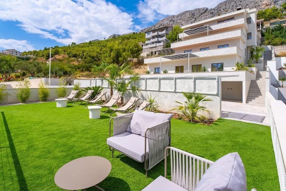 Croatian Villa Sleeps 22 | Villa Grand, Croatia