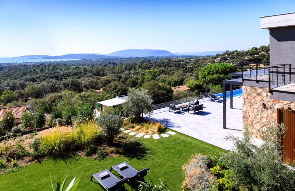 Could this be Corsica's ultimate group getaway? Villa Nuciola (Signature Viilla)