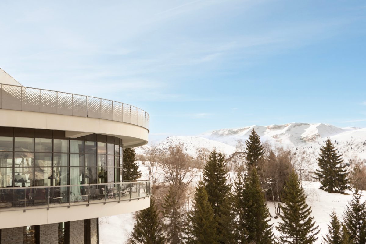 Alpe d'Huez: Premium All-Inclusive Ski-in/Ski-out Holiday in the French Alps!