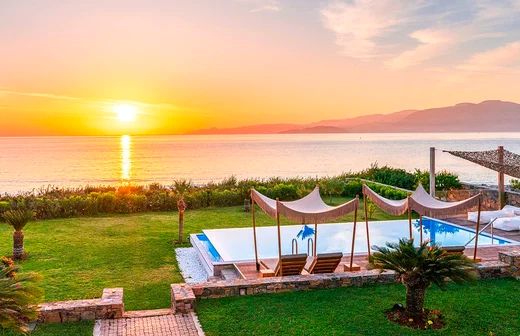 Late September Escape to Mirabello Bay House – Crete