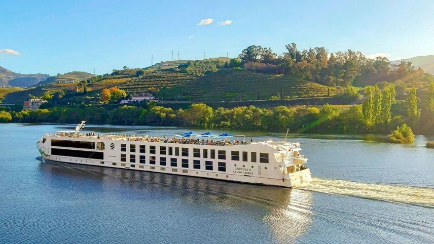 Douro River Valley Cruise Escape: 8 Days from Porto