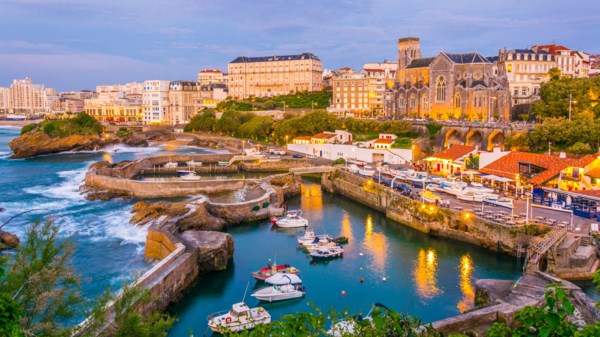 Magical Parisian Holiday: 8 Days from Paris!