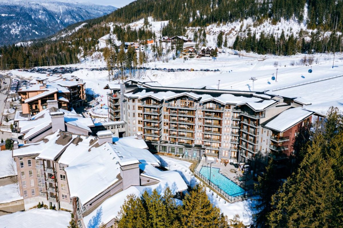 Revelstoke Powder Paradise: Save 20% on Your British Columbia Ski Adventure!