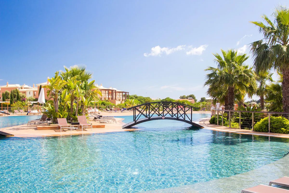 Algarve Calling – Sun, Seaside & Unforgettable Family Moments!