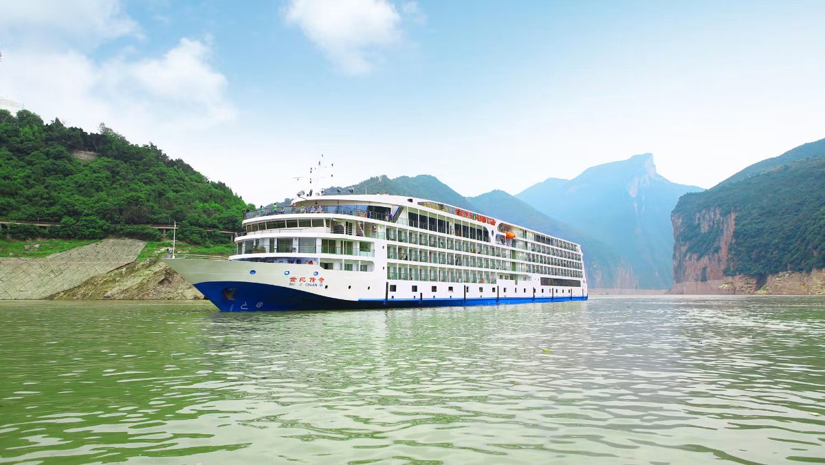 Discover India: Palaces, Traditions & Sacred Waters with Uniworld