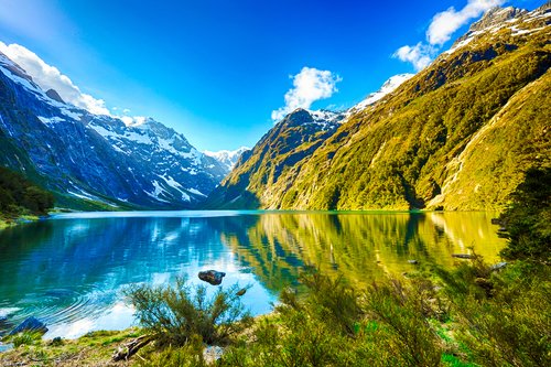 New Zealand North Island Adventure: Culture, Wine & Unforgettable Landscapes